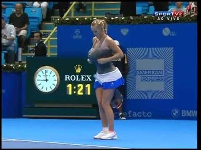 Dumb White Tennis Player Thinks It's a Great Idea to Mock Serena Williams' Body