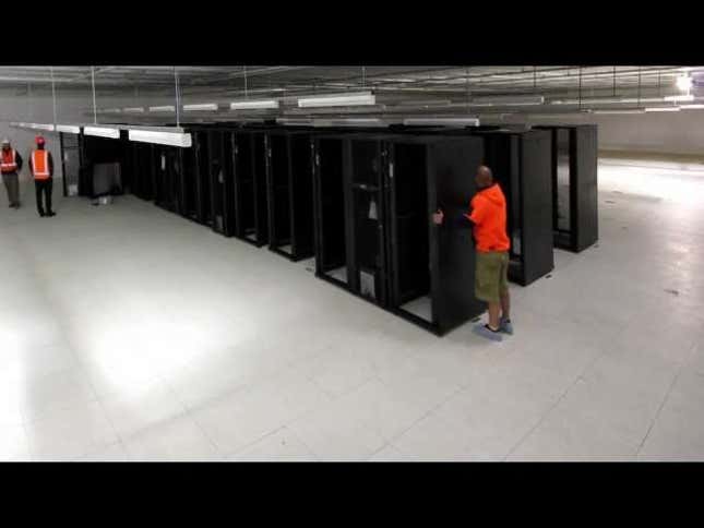 A Hypnotic Timelapse Video of a Supercomputer Being Built