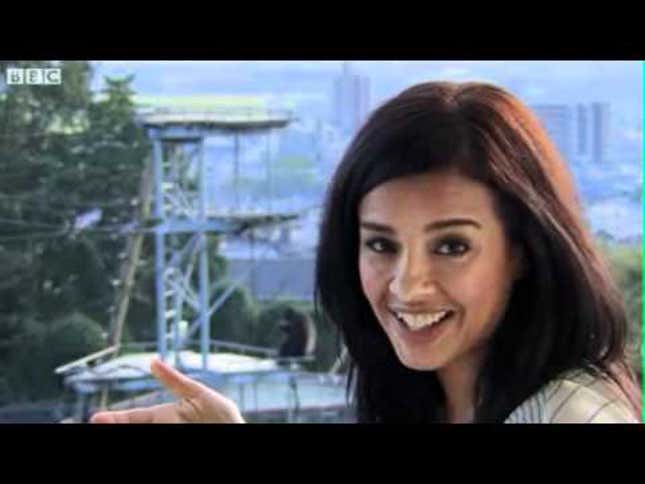 Genius Chimp Is Smarter Than You With Your Dumb Human Brain