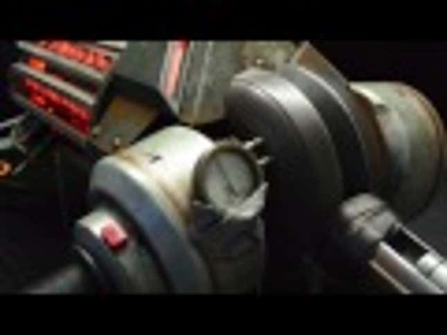 How a $21,000 <em>Half-Life</em> Gun Was Made
