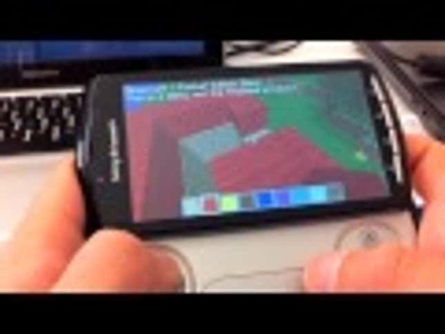 Behold the Shrunken Glory of <em>MineCraft</em> Running on an Android Phone
