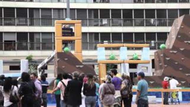 Huge <em>Angry Birds</em> Game Created in Spain