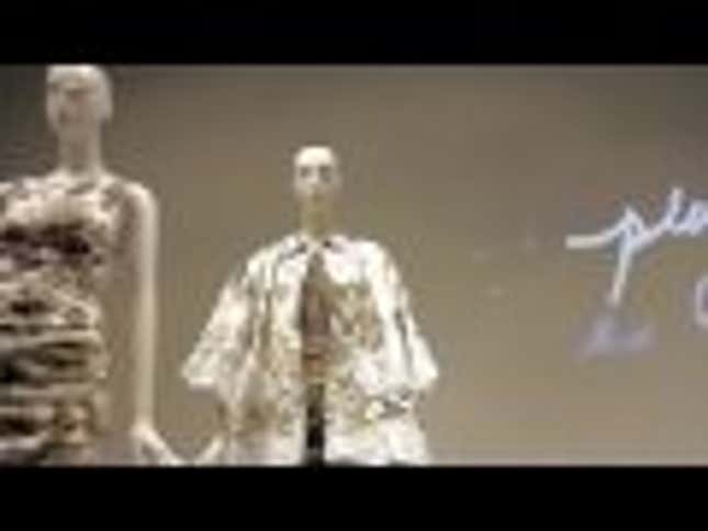 Light Writing With Kinect Comes To Nordstrom