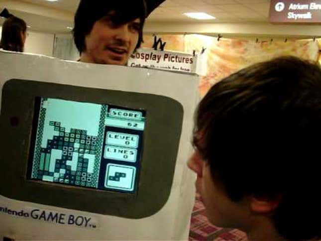 Cosplay Game Boy Works; Tetris Player Fails