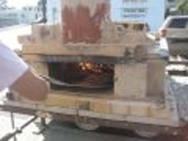 Build a Temporary Wood-Fired Pizza Oven On the Cheap