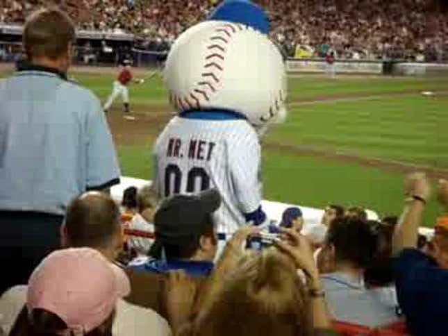 Mr. Met Sez: Damn It Feels Good To Be A Gangsta