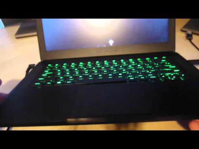 The New Razer Blade Ultra-Thin Gaming Laptop: The <em>Kotaku</em> Review
