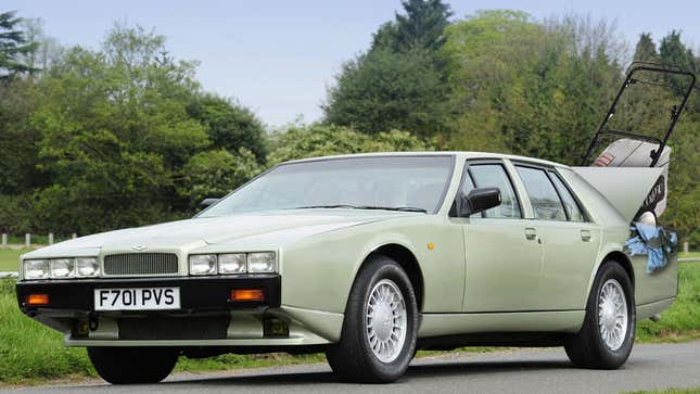 Image for article titled What's Going On With The Aston Martin Lagonda's Hidden Taillights?