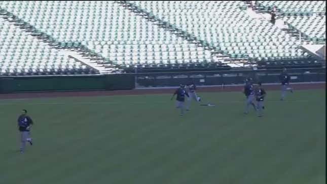 Dodgers Clinch NL West, Celebrate By Swimming In D-Backs' Pool