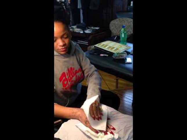 Miley's Album Release Party Was a Tongue-Kissing Grindstravaganza