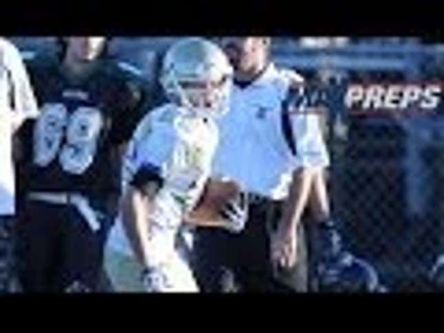 Quarterback Fakes Out Defense With Incredible Trick Play