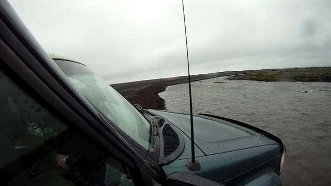 Haunting Photos Of A Plane Crash Untouched For 40 Years
