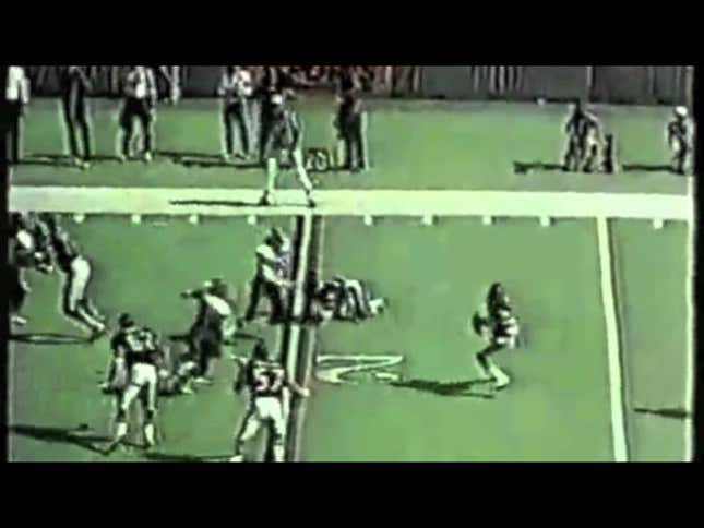 Non-QB Passing Plays Are Awesome, But Are They Actually Effective?