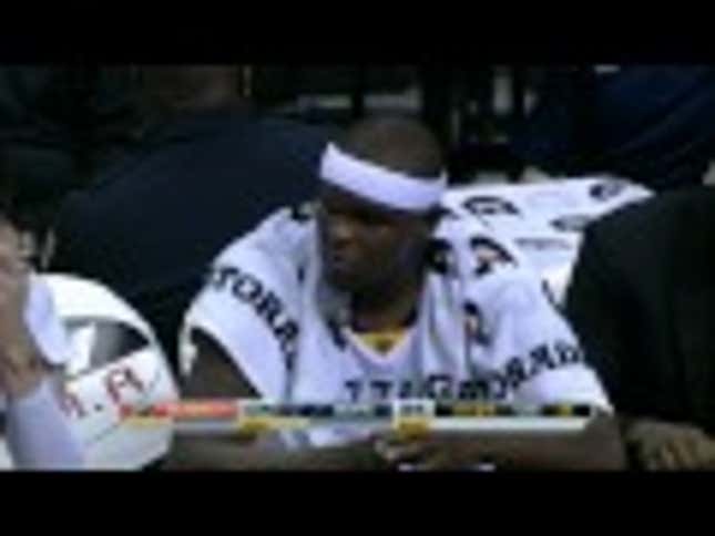 Let Zach Randolph Put You In The Christmas Spirit