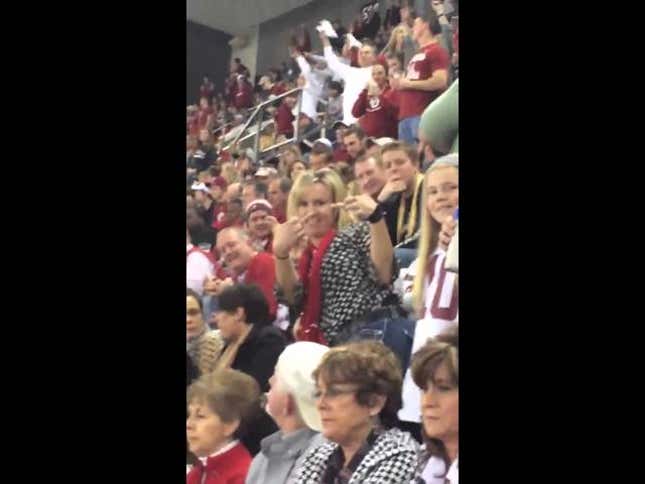 Bama Mom Flashes Double-Bird Before Dive-Bombing Oklahoma Bro