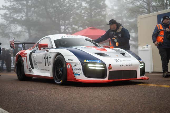 Image for article titled Views From the 2022 Pikes Peak International Hill Climb