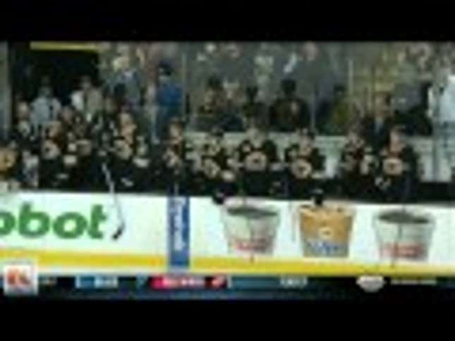 Jack Edwards Mocks Peter Gammons, Makes Fart Noise During Bruins Game