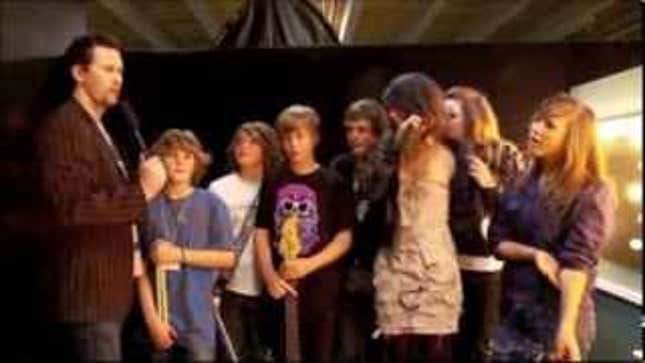 Watch Lorde Perform With Her School Band At The Age Of 12