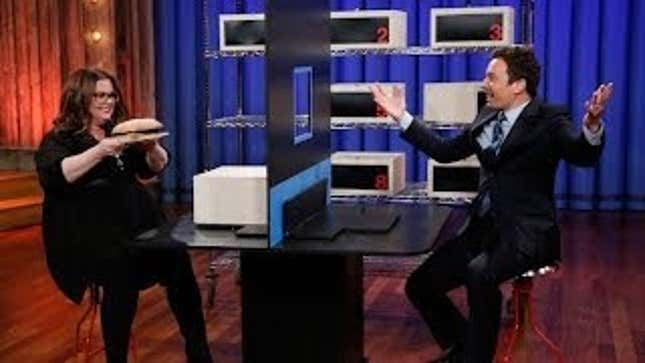 Watch Melissa McCarthy Lie (Badly) to Jimmy Fallon's Face