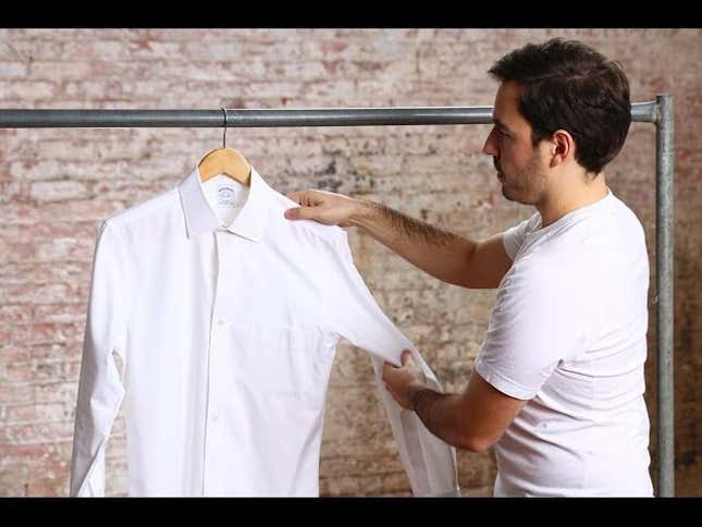 Learn the Military Tuck for Keeping a Dress Shirt Neat with This Video
