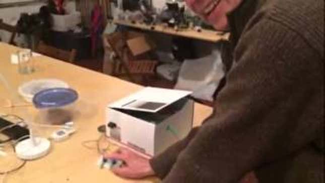 What's In The Box?! Oh, It's A Playable <em>Flappy Bird.</em>