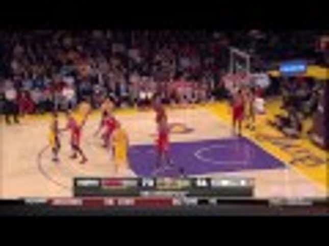 Dwight Howard Joins In "Howard Sucks" Chant In L.A.