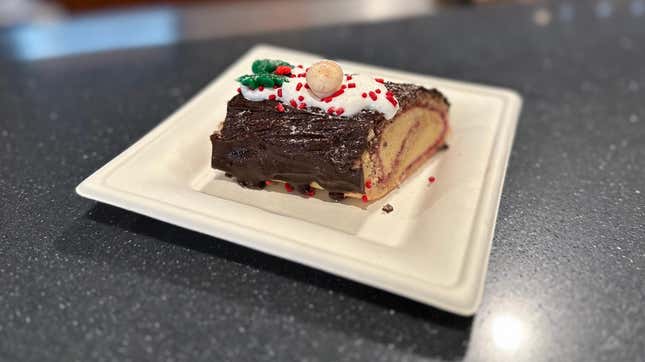 Image for article titled 6 of the Best Foods at EPCOT’s Festival of the Holidays
