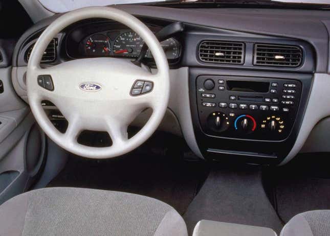 2000-2006 Ford Taurus Interior
