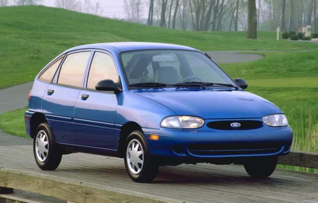 Image for article titled &#39;90s Cars That Aren&#39;t As Great As You Remember