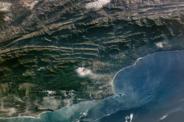 Image for article titled The destructive power of wildfires, seen from space