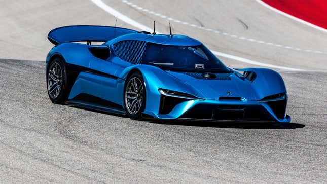 A blue Nio EP9 on track at the Circuit of the Americas