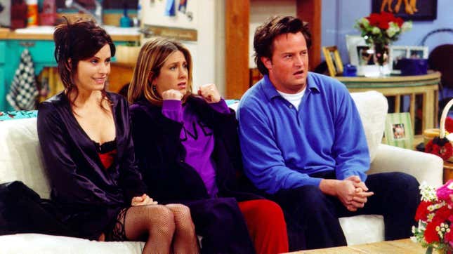 Matthew Perry with Courteney Cox and Jennifer Aniston in a still from Friends