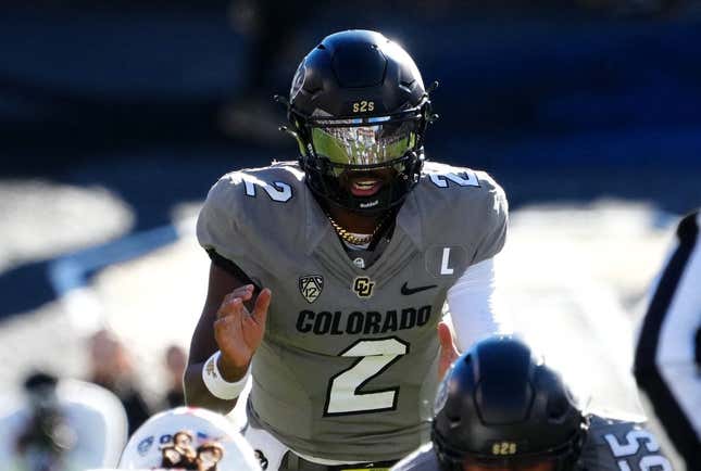 Colorado QB Shedeur Sanders dealing with back fracture