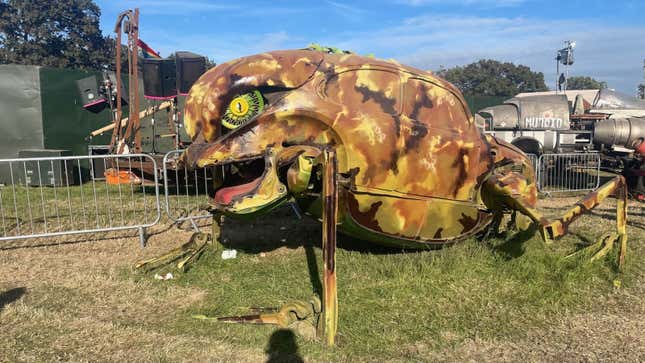 Une photo d’une grenouille réalisée à partir d’un insecte VW. 