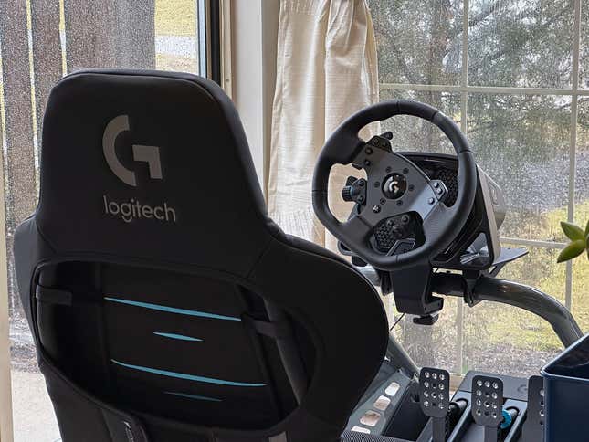 Playseat Trophy - Logitech G Edition review: Sturdy, comfy, must