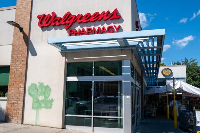 Image for article titled Walgreens will close 1,200 stores as it loses billions