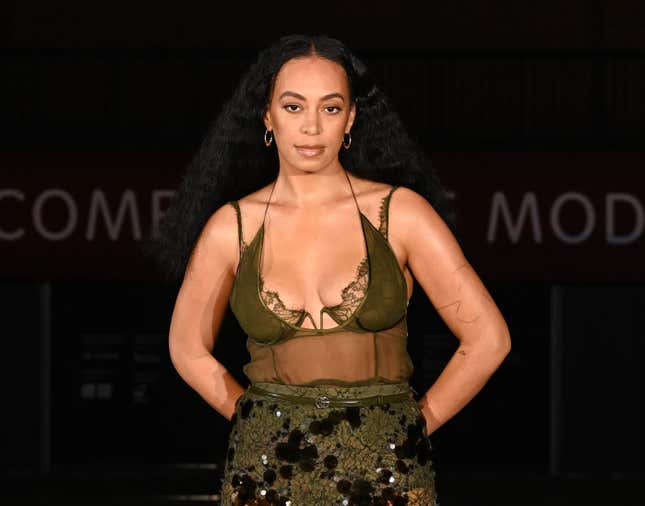 Image for article titled Solange Knowles Reveals She’s Battling Multiple Serious Health Issues