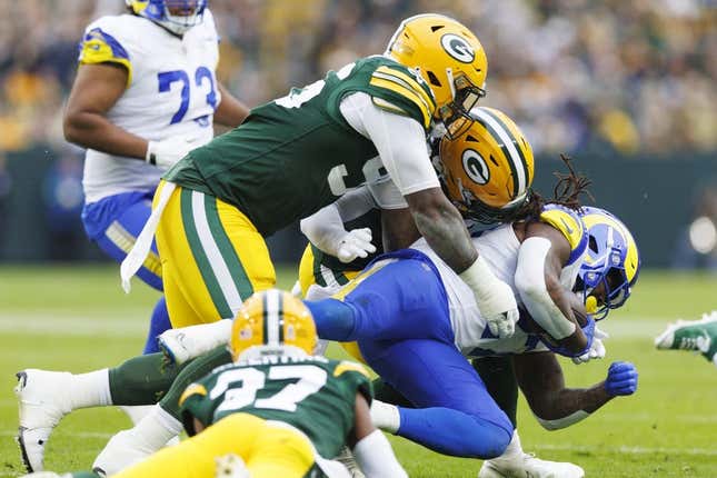 Packers shut down Rams 20-3, end losing skid