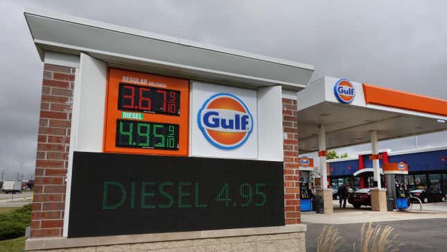 Gas prices at a Gulf station in Bensenville, Illinois on September 12, 2022.