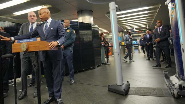 Image for article titled &#39;This Is a Sputnik Moment&#39;: NYC Is Adding AI Metal Detectors to the Subway