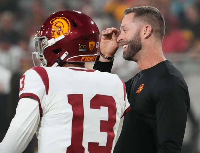 Bears reportedly set OC interview with Kliff Kingsbury