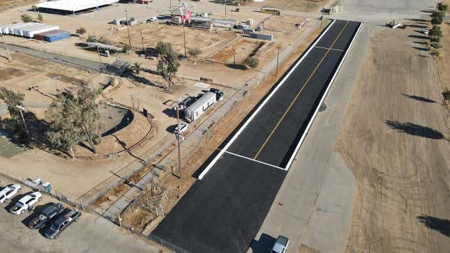 Image for article titled There’s A New Dragstrip In Southern California Where Street Cars Can Legally Race