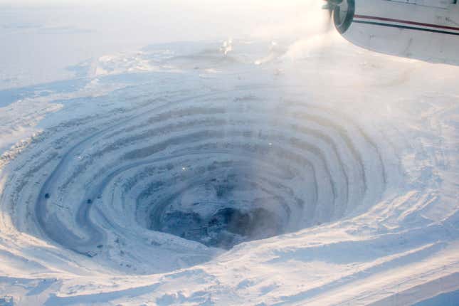 Image for article titled Aerial and satellite photos reveal massive mines scarring the earth’s surface