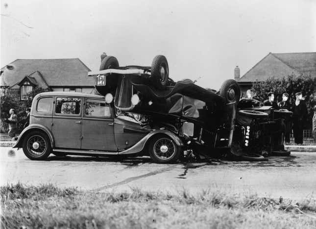 Old-Timey Car Wreck Photos Are The Gift That Keeps On Giving