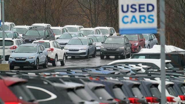 Image for article titled Used car prices are falling fast. But a new car can still be a better deal