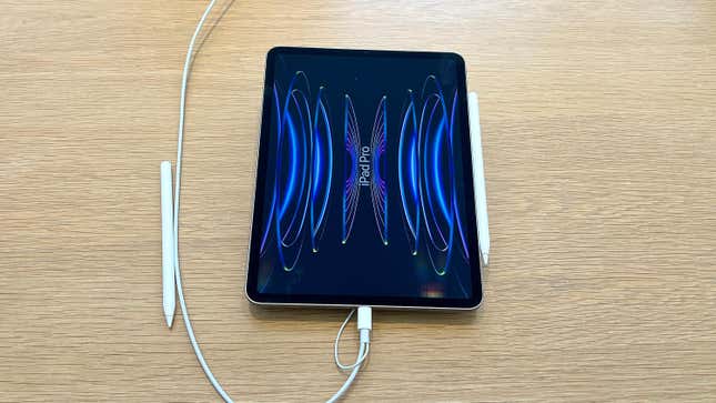 Apple M1 iPad Pro: What's New and What Cables You'll Need