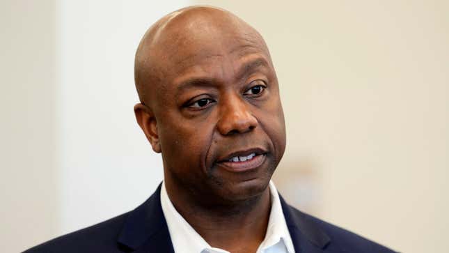 Sen. Tim Scott, R-S.C., tours the Marion Public Library, Wednesday, April 12, 2023, in Marion, Iowa.