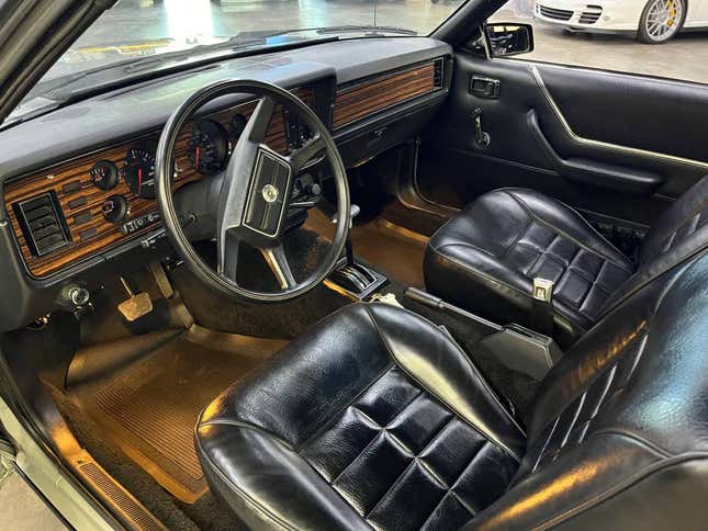 Image for article titled At $7,900, Is This 1983 Ford Mustang A Ghost Of Xmas Past?