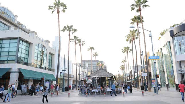 Image for article titled Parking Is More Important Than Homes In Santa Monica, Apparently