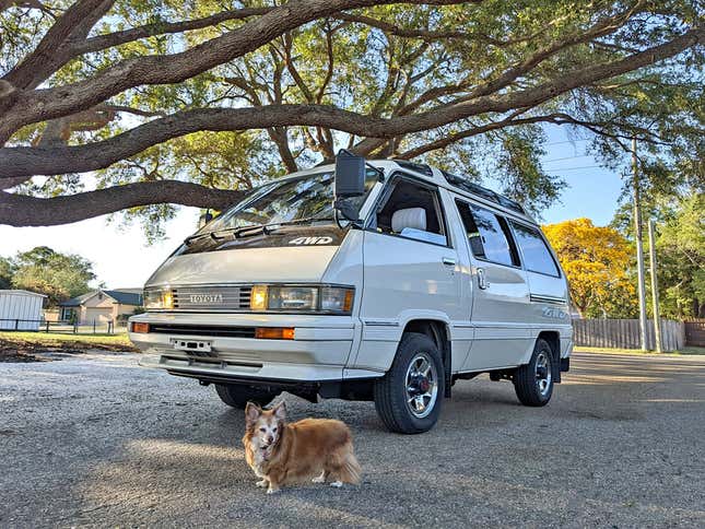 Image for article titled Rolls-Royce Silver Shadow, Dodge Ambulance, Ford Pinto: The Dopest Cars I Found for Sale Online